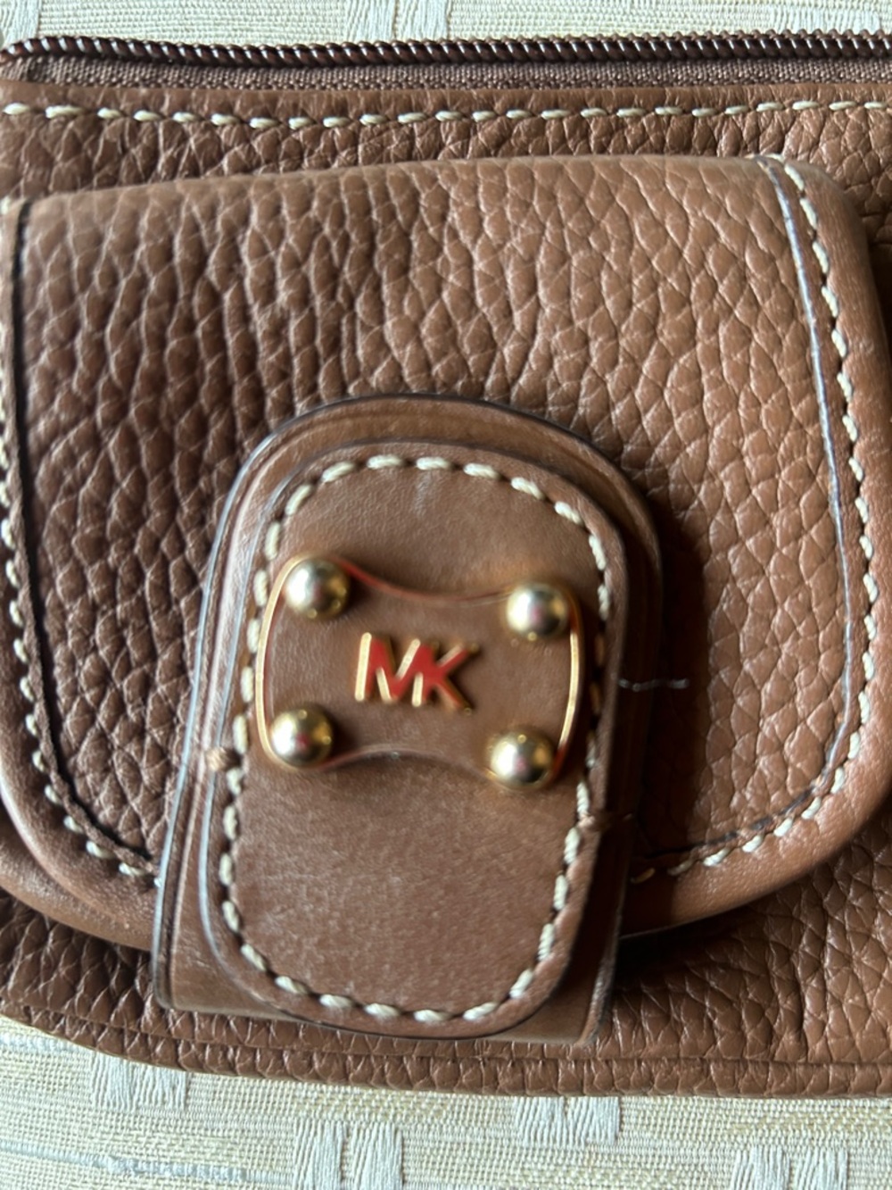 Michael Kors Leather Brown Pebbled Leather Double Pocket Shoulder Purse. - Picture 5 of 11
